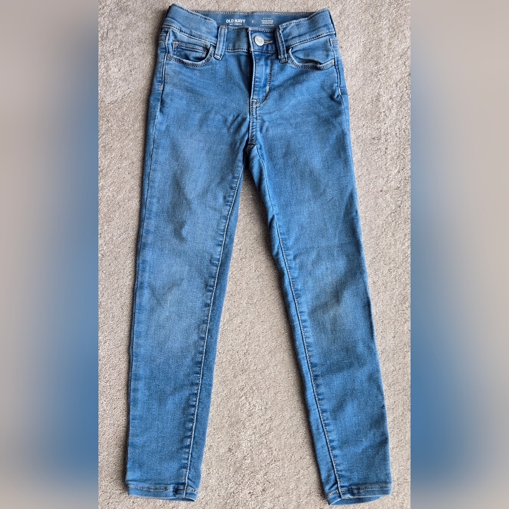 Old Navy Girls Slim Skinny Jeans in Light Blue Wash